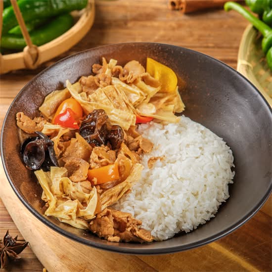 腐竹炒肉盖码饭 Tofu Skin Fry Pork Belly GAIMA Rice Bowl